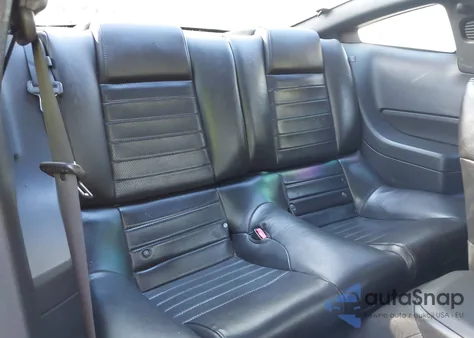 2005 Ford Mustang Gt Deluxe/Gt Premium из США, поврежденный, VIN 1ZVFT82HX55123301